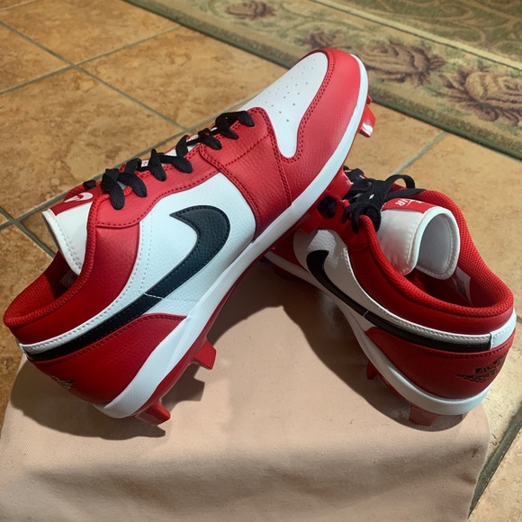 Jordan 1 Retro MCS Low “Chicago Red” Premium Baseball Cleats - Picture 10 of 13